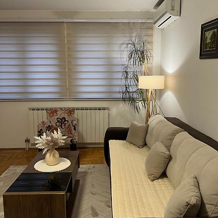 Apartman Manja Lukavica Exterior photo
