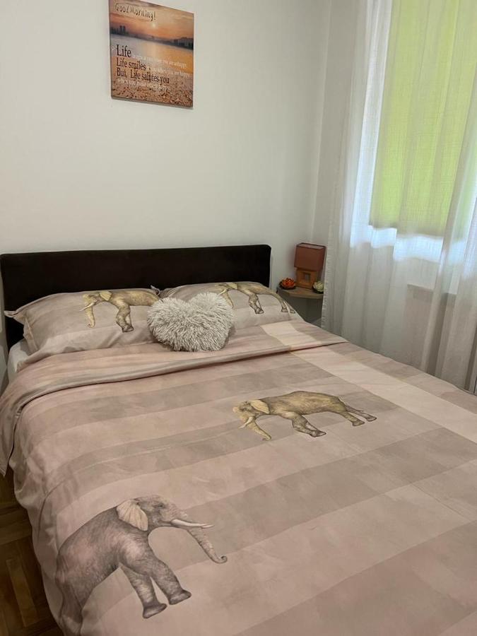 Apartman Manja Lukavica Exterior photo